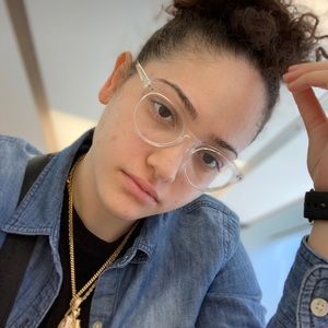 Meet your Posher, Briana